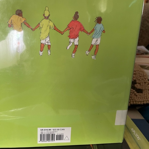 The Friendly Four : hardback book like new - Picture 5 of 10